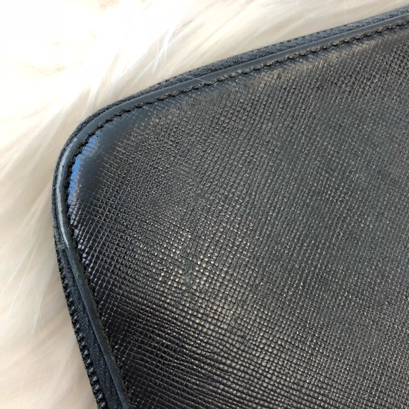 Prada Black Wallet - Picture 6 of 8